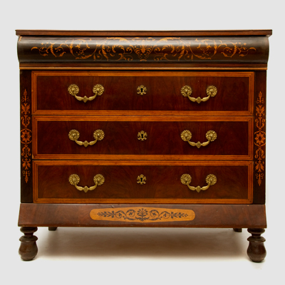 Cómodas antiguas en Marsema